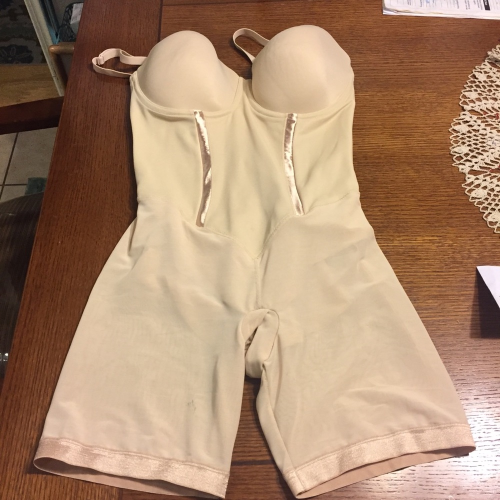 Full Body Shaper 38D
